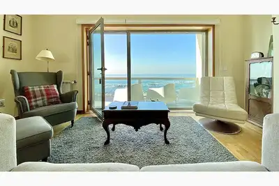 Image de Duplex de luxe 3 chambres à coucher au bord de la mer