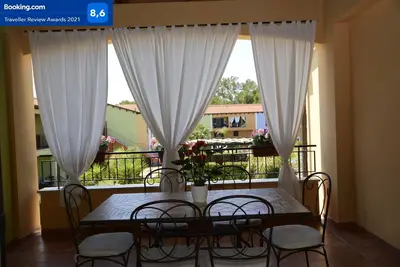 Image de Afrodite-Elégante villa avec vue sur la piscine