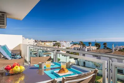 Image de Michel Sea View Apartment-150m de la plage