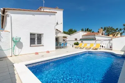 Image de Villa con piscina privada climatizada, wifi, sat, cerca playa