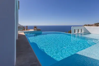 Image de Can Lorenzo à Ibiza avec piscine privée, 5 chambres, peut accueillir 10 personnes.