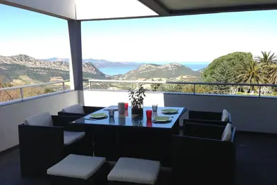 Image de Villa moderne avec magnifique vue sur le Golfe de Saint Florent