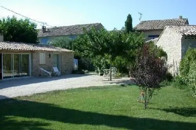 Image de Mazet provençal avec piscine, prestation de qualité