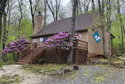 Image de Printemps sur la montagne! Prix par nuit à partir de 125 $.