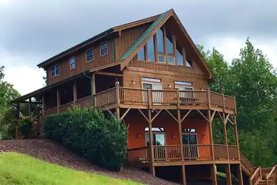 Image de Cabane de montagne conviviale et familiale avec de superbes vues d'ouest dans une communauté fermée.
