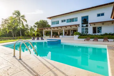 Image de Casa de Campo Villa moderne avec vue sur le golf