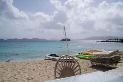 Image de Été Automne SPÉCIAL-1br Condo Sapphire Beach - 1750 $ par mois ou 150 $ par nuit