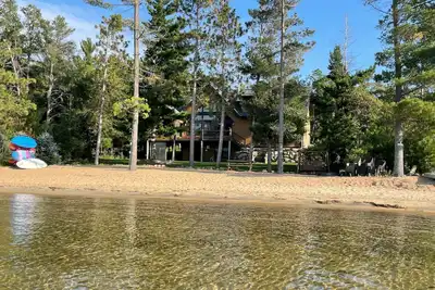 Image de Magnifique maison sur la plage de sable de sucre