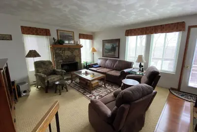 Image de Maison mitoyenne de 5 chambres / niveau inférieur supplémentaire / familles ou enfants ou invités idéaux