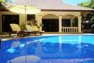 Image de Superbe Villa De Luxe Vip De 2 Chambres Belle piscine privée et jardin tropical