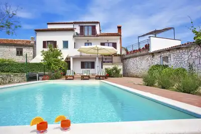 Image de Villa avec piscine privée dans le village Kujici pour 12 personnes
