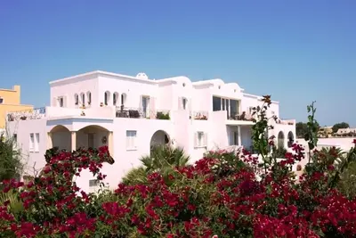 Image de Bliss Estate, vue sur l'océan, par la plage noire, exclusif.