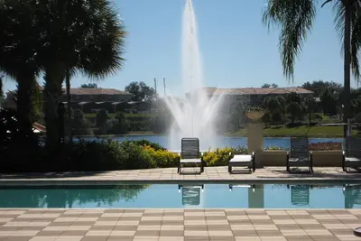 Image de Magnifique maison de ville de 4 chambres dans un parc comme dans un cadre