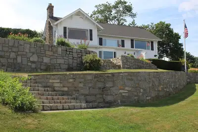 Image de Spectacular Beach Front Home - 2 semaines disponibles pour l'été 2019