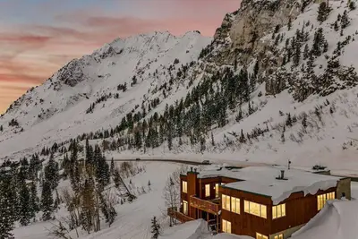 Image de La maison parfaite pour un rassemblement de vacances perché entre Alta et Snowbird