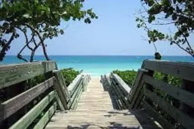 Image de Condo en bord de mer à Jupiter. 3 min à pied de la plage. ! 10% de réduction pour la location mensuelle!