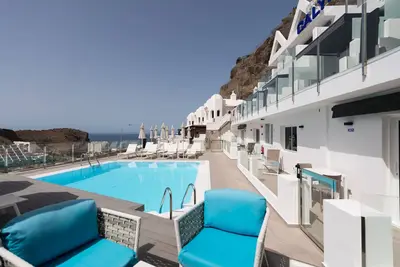 Image de Appartement de luxe pour trois personnes avec une vue fantastique sur l'océan