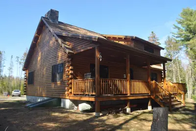 Image de Kineo Escape - Belle cabine Riverfront à Rockwood