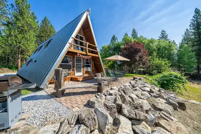 Image de Columbia Riverside Lodge, accès privé au quai, paradis de montagne en plein air