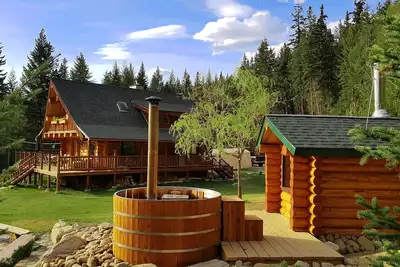 Image de Swift Mountain Lodge - loghouse au bord de la rivière