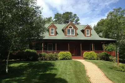 Image de Ac centrale 3 chambres / 3. 5 Bath Modern Custom House au cœur de Cape Cod