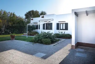 Image de Villa Bianca est une magnifique villa de plain-pied située à Geremeas Residence