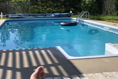 Image de SPÉCIAL Automne 350 $ / nuit Grand chalet, lac, sentiers et bois