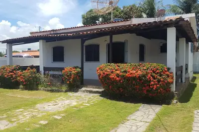 Image de Agréable maison de plage avec barbecue, grande terrasse et emplacement est