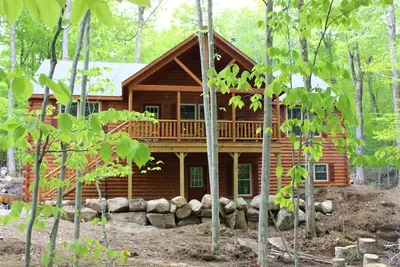 Image de Nouvelle maison ~ 1 mile du centre-ville de Old Forge avec accès au lac par Hoa