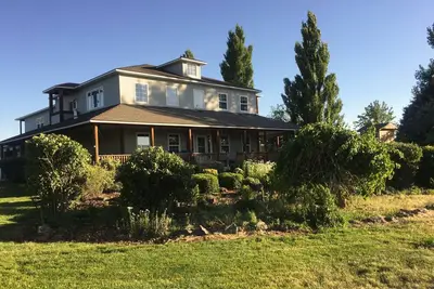 Image de La vie à la campagne, avec tout le confort de la maison, à proximité du centre-ville et de l'extérieur