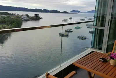 Image de Condo 4 chambres City Sunset Seaview