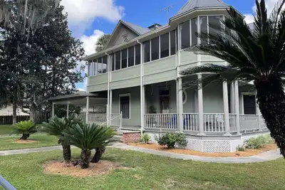 Image de Réservez maintenant pour Gator Games 21 Miles To U of Fl