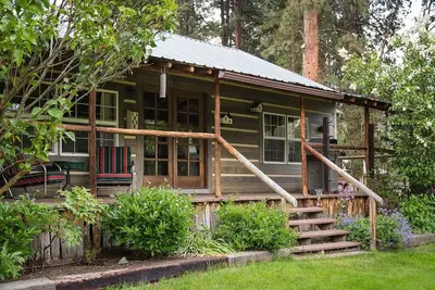 Image de Très Cabin Unique River Front près de Crater Lake National Park-Lonesome Canard Ranch