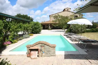 Image de Villa confortable près de la plage avec piscine privée