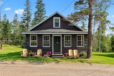 Image de Grande cabane à Rangeley Manor, avec accès partagé au lac Rangeley.