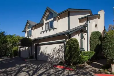 Image de Cozy 3Br / 2. 5Ba Home au coeur de la Silicon Valley