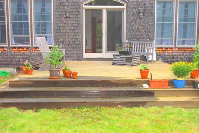 Image de *Super Prix! * Magnifique Maison Plus RÉCENTE * * Animaux De Bienvenue! , 2 terrasses, véranda, linge de maison inc.