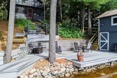 Image de Maison pittoresque du lac Adirondack