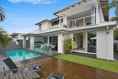 Elite Holiday Homes - Le Lotus **