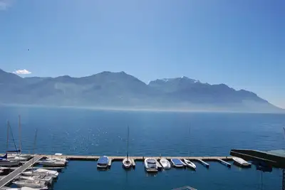 Image de Penthouse spacieux avec terrasse avant et 5 balcons avec vue sur le lac