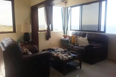 Image de Condo 1bd convivial avec vue sur la mer près de la plage!