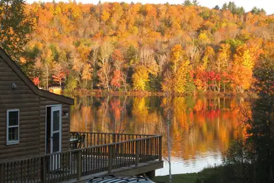 Image de Maison quatre saisons - façade sur le lac, quai privé et avec kayaks
