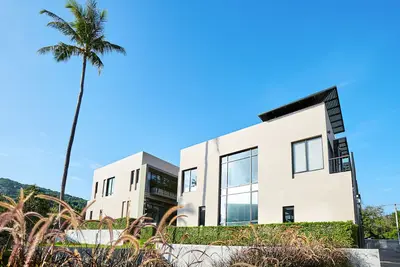Image de Nouvelle maison moderne dans le complexe