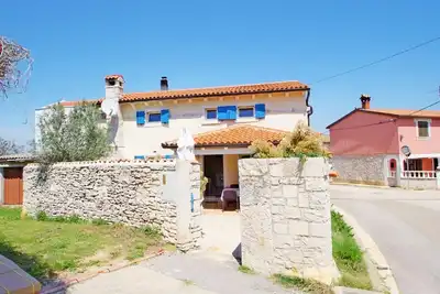 Image de Élégante maison de vacances dans le village de Kavran