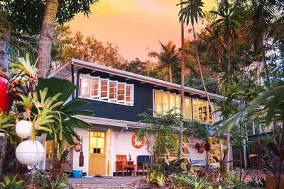 Beach House Artistes