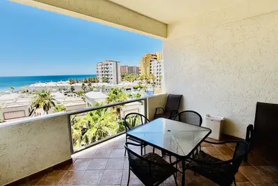 Image de Beau condo de 2 chambres sur la mer de Cortez à Las Palmas Resort D-404