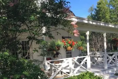 Image de Blackwoods Cottage, Eclectic Maine Cottage