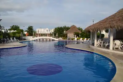 Image de DÉLICIEUX 2 ÉTAGES À 5 Minutes De La Plage Dans Une COMMUNAUTÉ FERMÉE