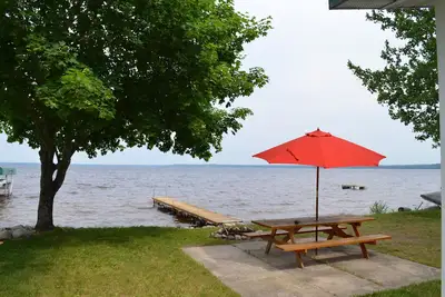 Image de Plage de sable, eau cristalline, levers de soleil et tranquillité