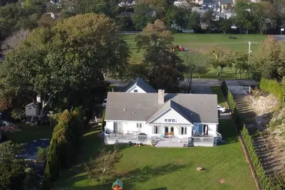 Image de Newport - Suite privée - Emplacement génial!